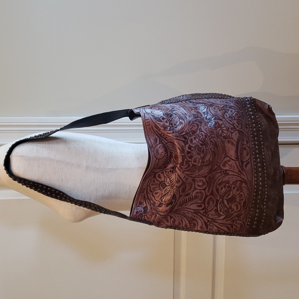 Beautiful Unique Juan Antonio Tooled Leather Purse